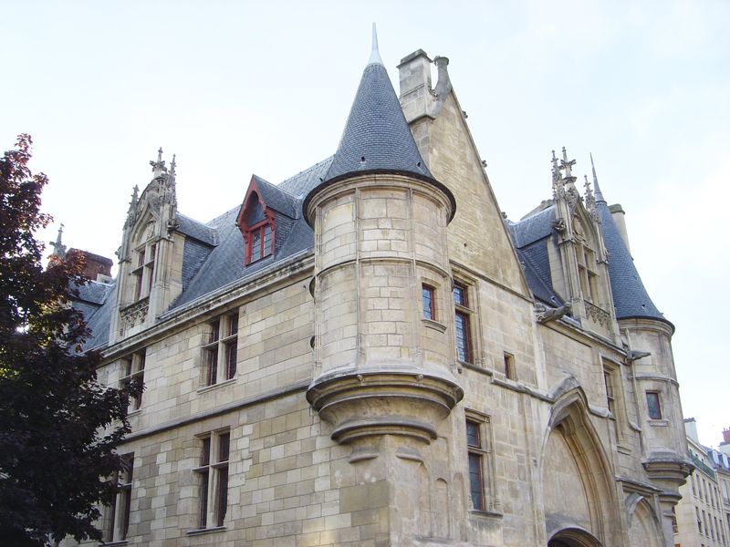 800px-paris_hotel_de_sens_dsc04026.jpg